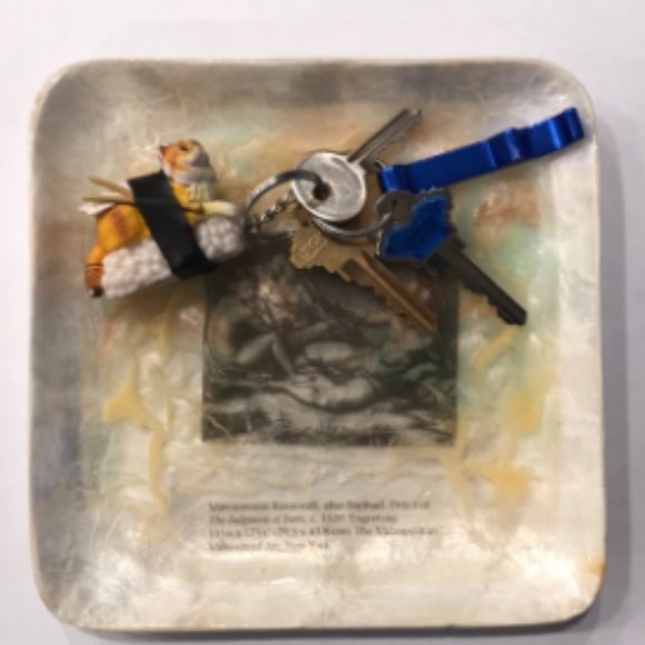 Oceanic Opulence: Marcantonio Raimondi Capiz Shell Vanity Tray - Resin A… - Picture 6 of 7